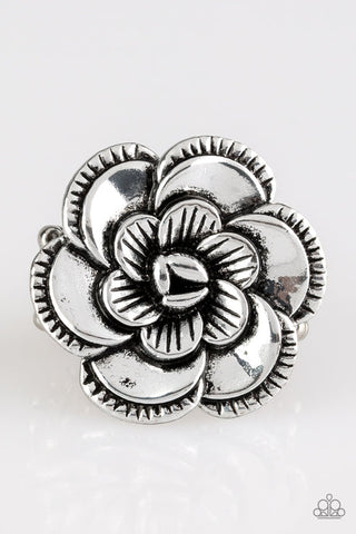 FLOWERBED And Breakfast Silver Ring