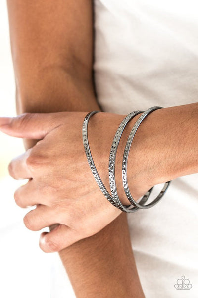 Casually Couture Black Bracelet