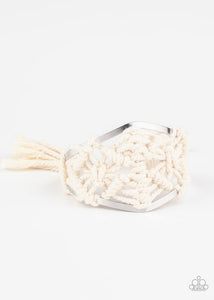 Macrame Mode White Bracelet