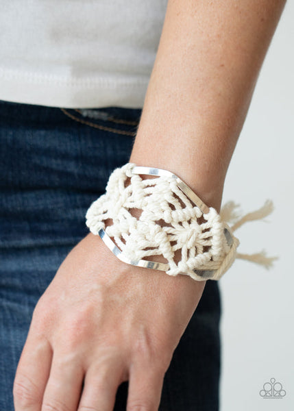 Macrame Mode White Bracelet