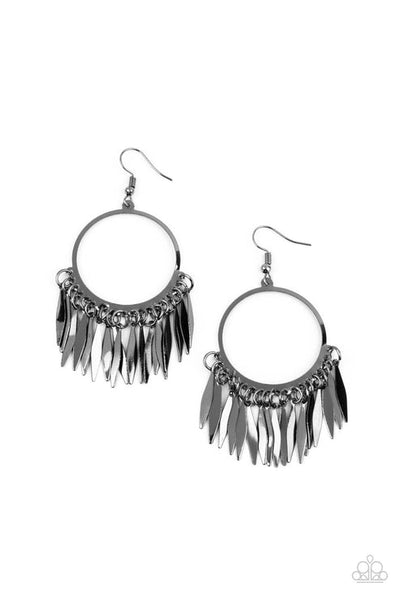 Radiant Chimes Black Earring