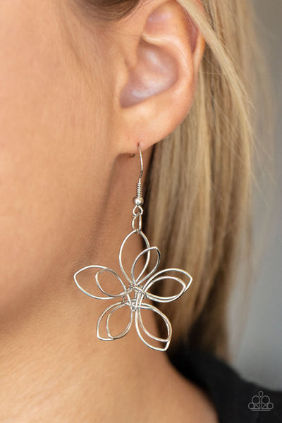 Flower Garden Fashionista Silver Necklace