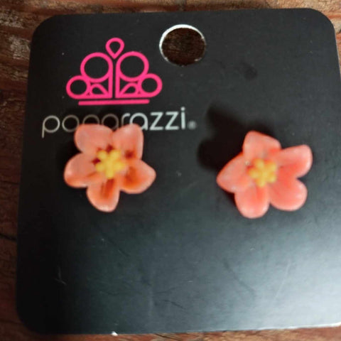 Starlet Shimmer Flower Post Earring