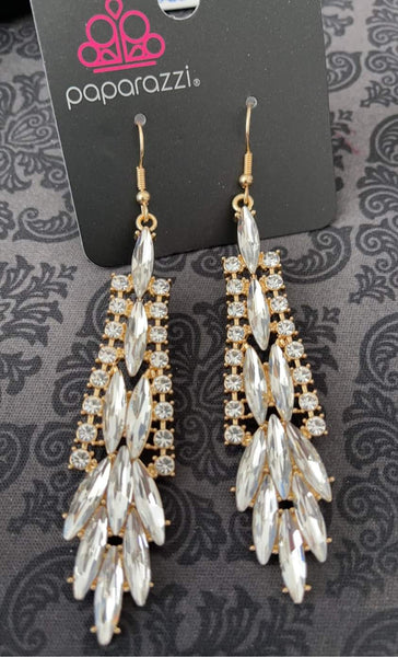 Crown Heiress Gold Earring